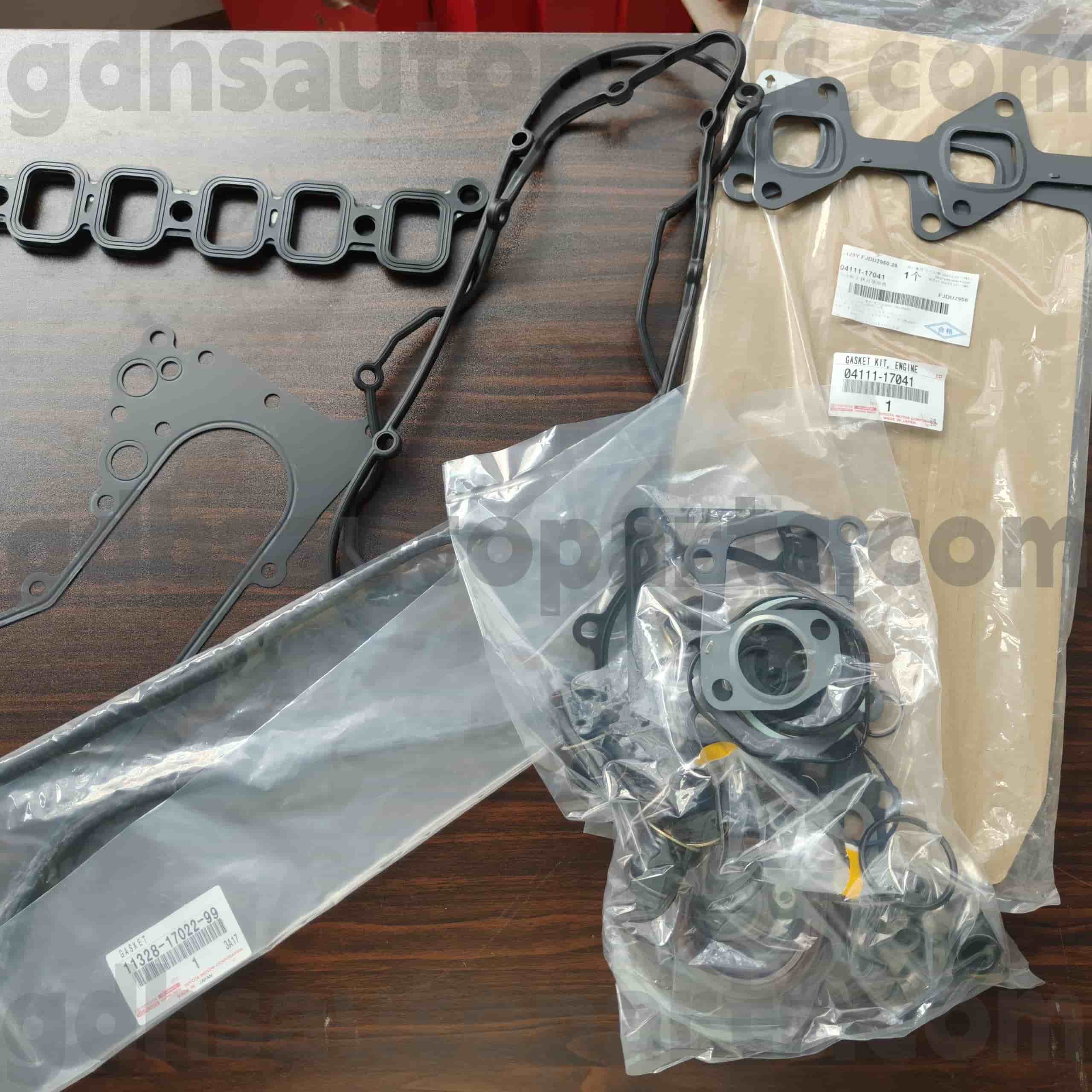 04111-17041 Kit de révision des pièces authentiques Toyota Pièces pour Land Cruiser, Coaster, Land Cruiser Van