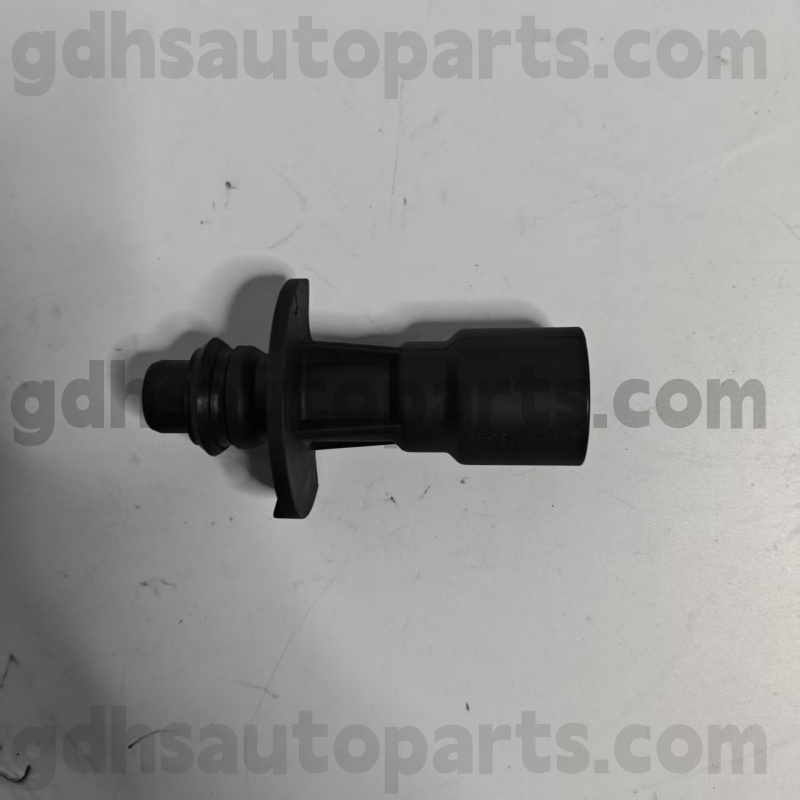 320221 Nissens Water Pump tuyau pour Range Rover Sport, Range Rover, Discovery, Range Rover Velar OE no. LR028136