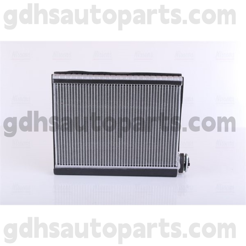 92364 Assemblage de l'évaporateur Nissens pour la découverte OE no. LR066093